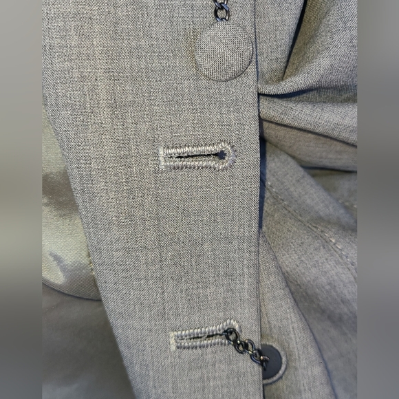THEORY Blazer Size 4 *Flaw* Missing Button - Picture 3 of 5